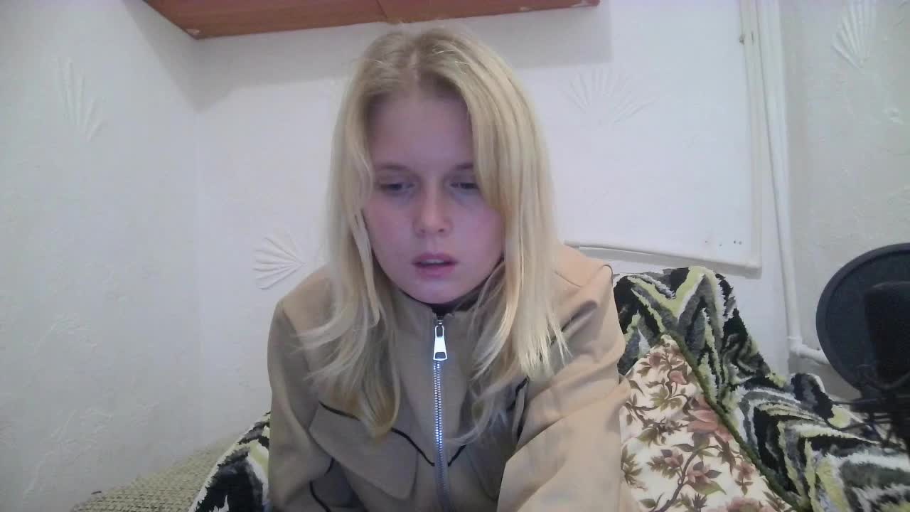 Pionchick Cam Model Chat October 8, 2025