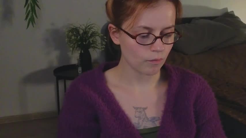 reb_luvng Cam Model Chat October 8, 2025