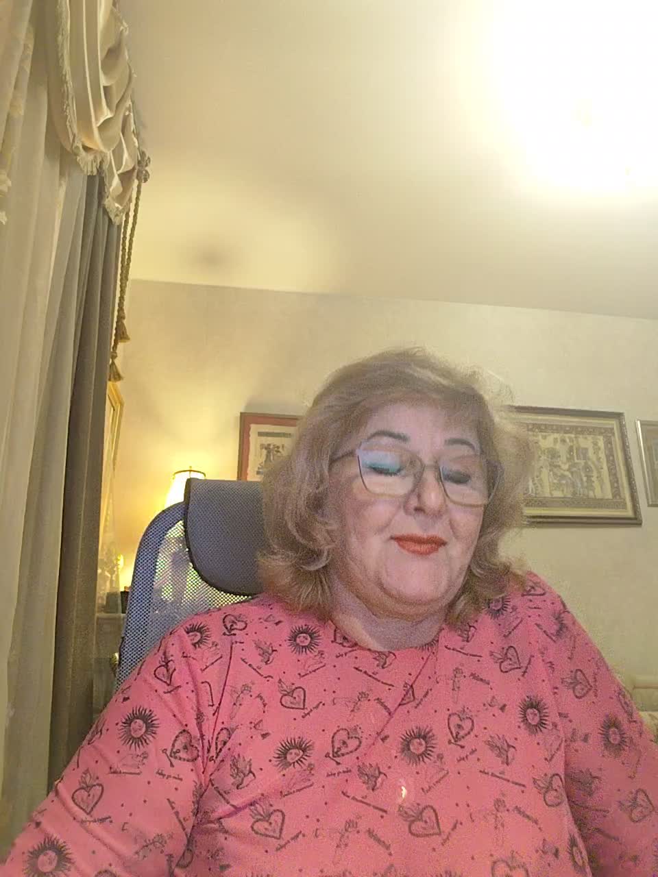 KarinkaSweet Cam Model Chat October 8, 2025