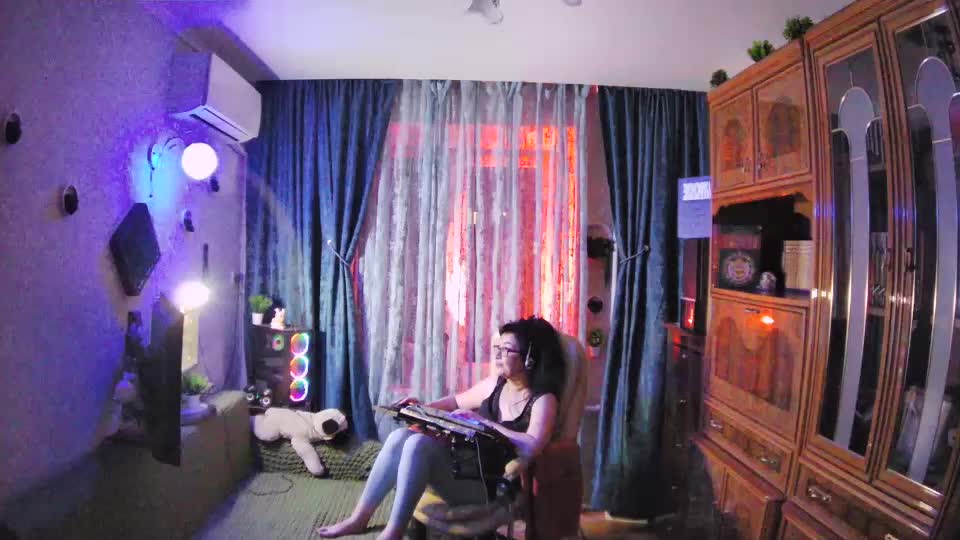 Infodar Cam Model Chat October 8, 2025