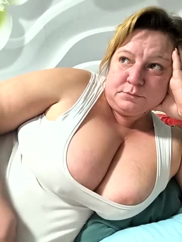 jusichka Cam Model Chat October 8, 2025