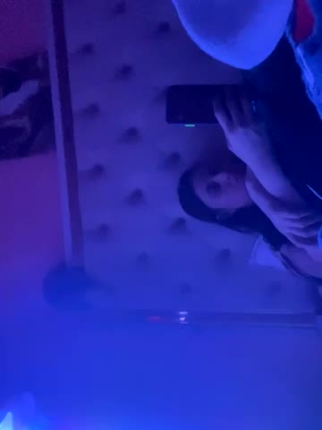 Flossy_Vettie Cam Model Chat October 8, 2025