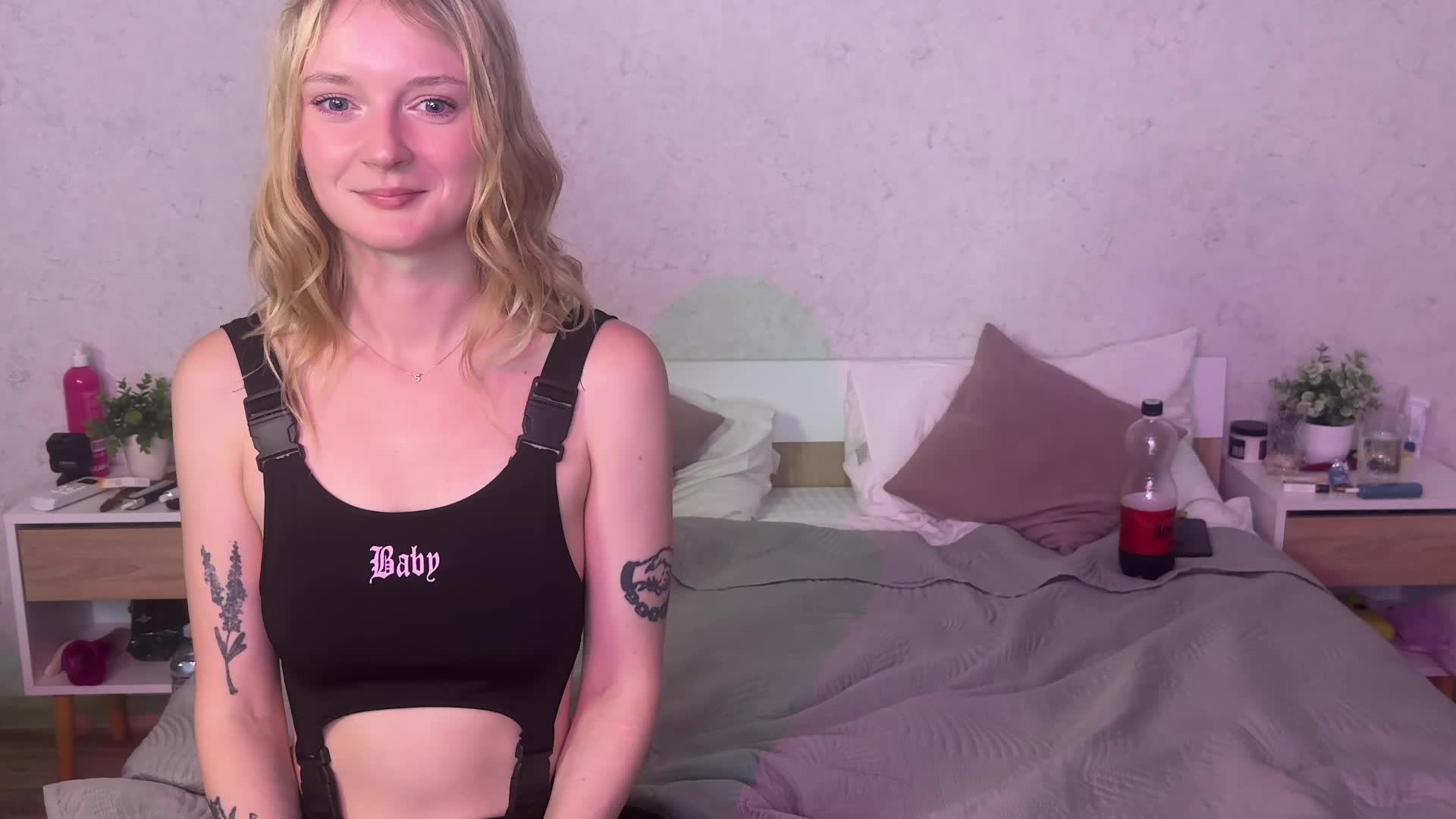 Maliinaa Cam Model Chat October 8, 2025