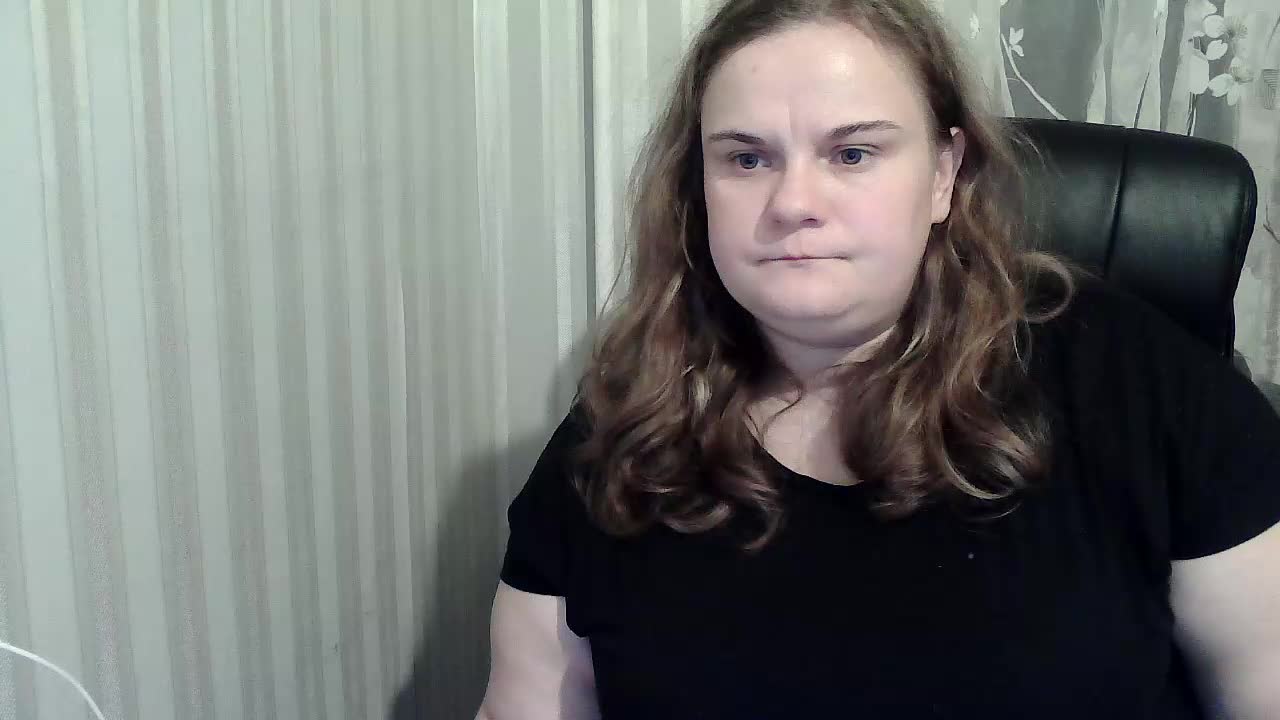 XLisaBlueX Cam Model Chat October 8, 2025