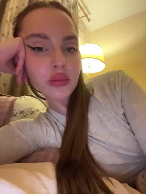 Kikilaky Cam Model Chat October 8, 2025