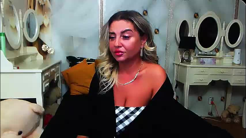 catpussy4 Cam Model Chat October 8, 2025