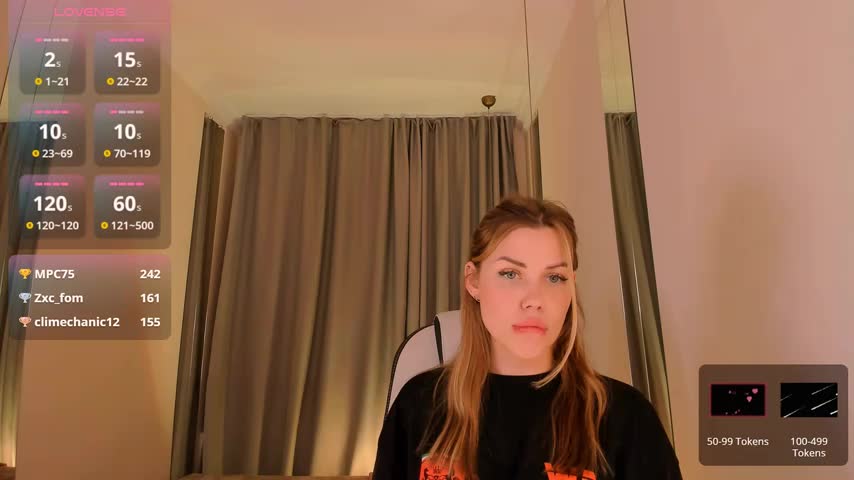 Roxana_Wet_ Cam Model Chat October 8, 2025