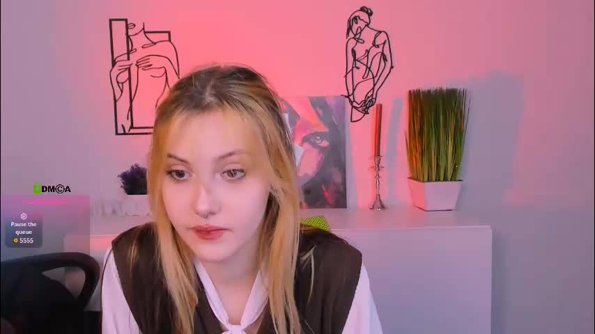 luna_tin Cam Model Chat October 8, 2025