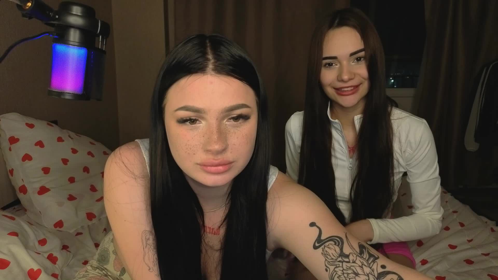 LisaAndDenis Cam Model Chat October 8, 2025