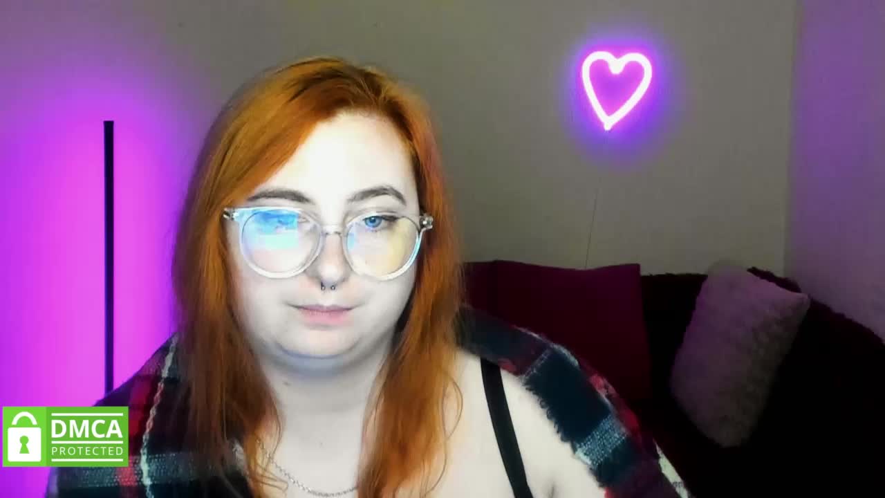 Aliciaredluv Cam Model Chat October 8, 2025