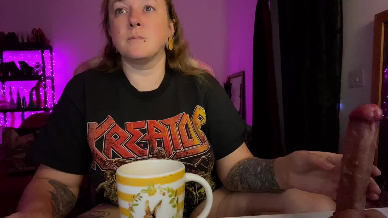 NylonQueen Cam Model Chat October 8, 2025