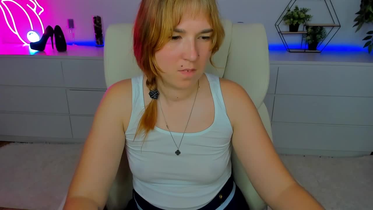 SofiiDarling Cam Model Chat October 8, 2025