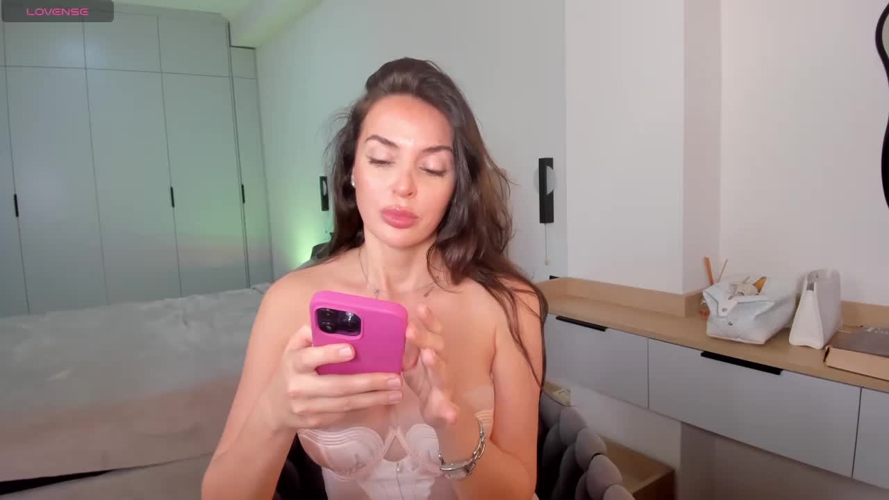 Sexy-Ev3lin Cam Model Chat October 8, 2025