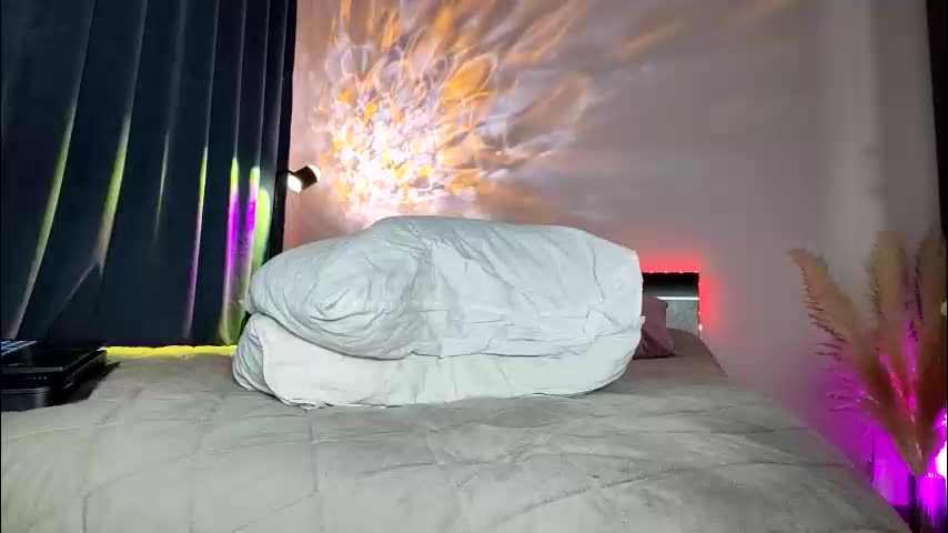 anna_purna Cam Model Chat October 8, 2025