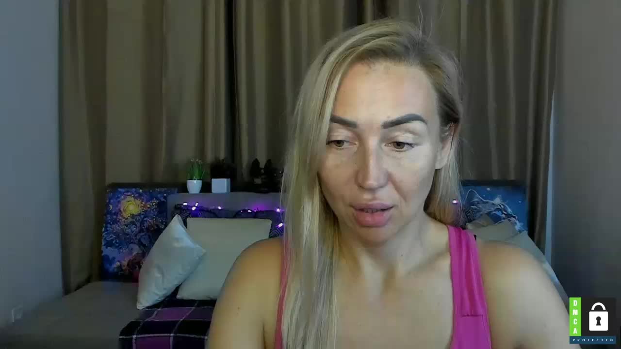 Jullyblondkiss Cam Model Chat October 8, 2025