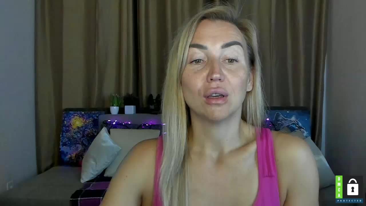 Jullyblondkiss Cam Model Chat October 8, 2025