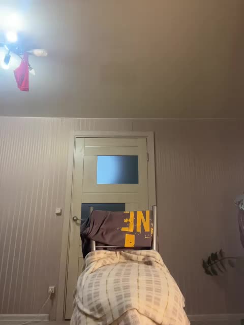 Karolina_Milf Cam Model Chat October 8, 2025