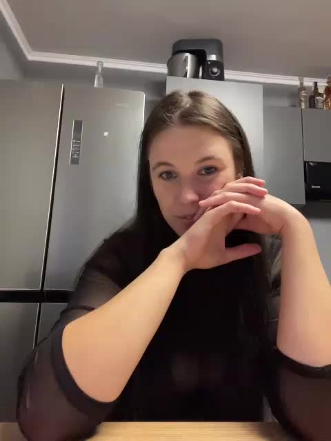 Potifays Cam Model Chat October 8, 2025