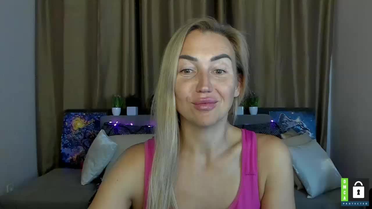 Jullyblondkiss Cam Model Chat October 8, 2025