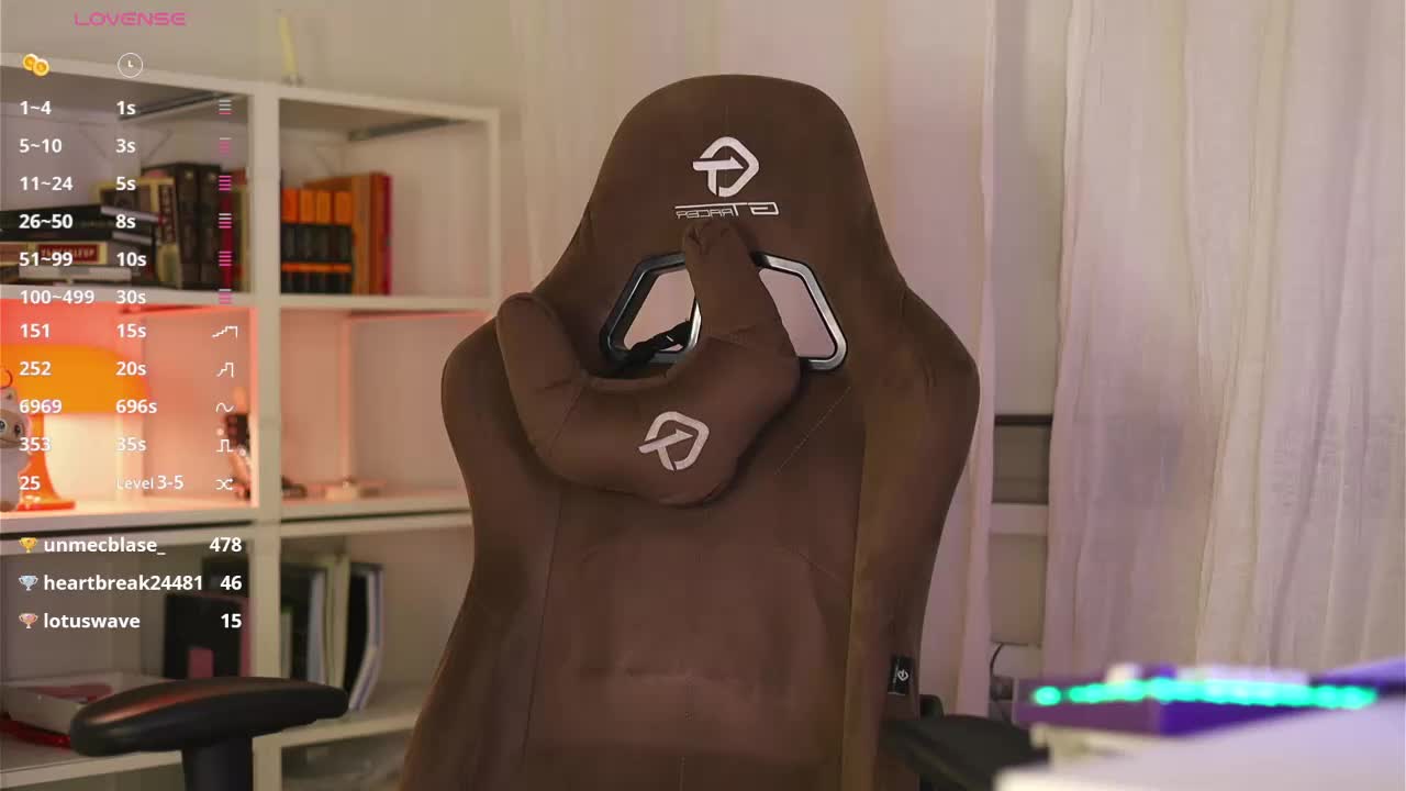 babeholly Cam Model Chat October 8, 2025