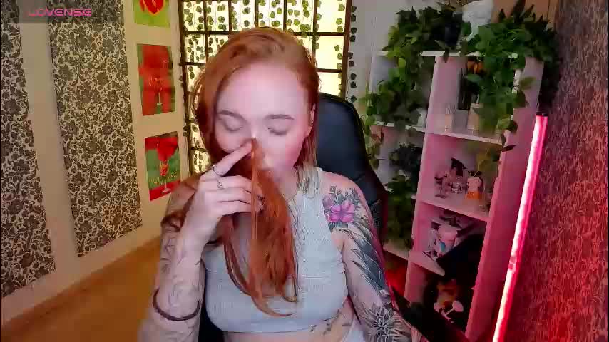 maya_light Cam Model Chat October 8, 2025