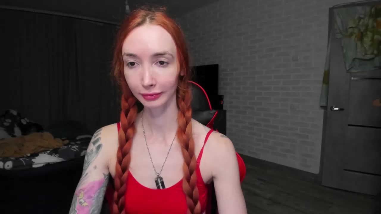 Roxy-Sun Cam Model Chat October 8, 2025