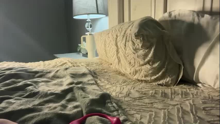 blondechristine99 Cam Model Chat October 8, 2025