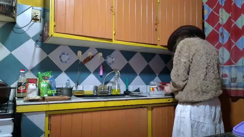 Jony_Marta Cam Model Chat October 8, 2025