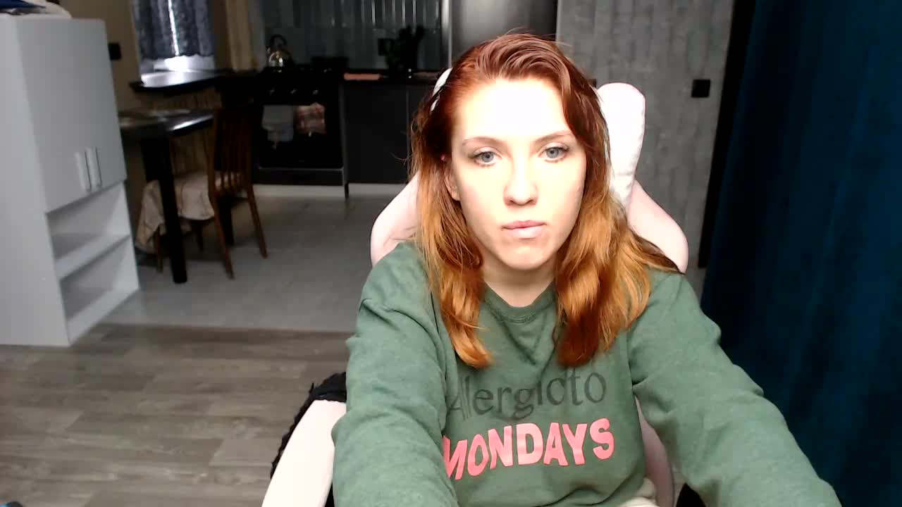 Regimasmile Cam Model Chat October 8, 2025