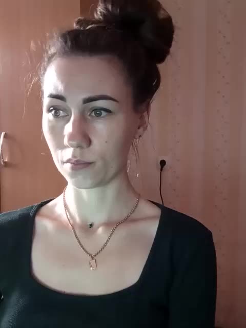 -Feral-Berry- Cam Model Chat October 8, 2025