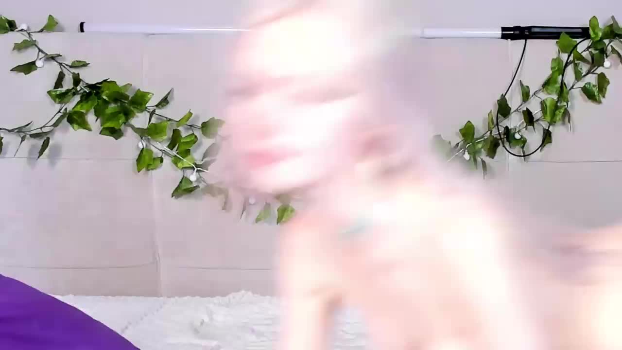 Excited-Blizzard Cam Model Chat October 8, 2025