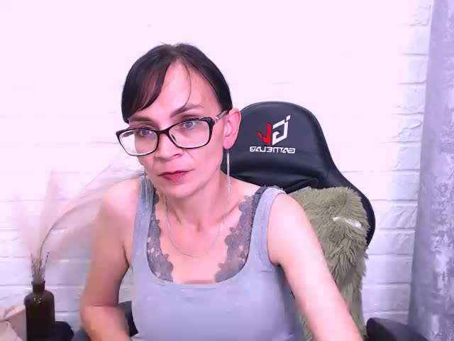 DarkOpiumX Cam Model Chat October 8, 2025