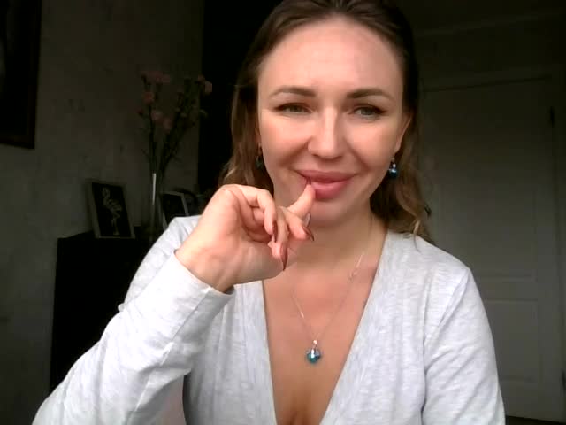 CuteAngelina Cam Model Chat October 8, 2025