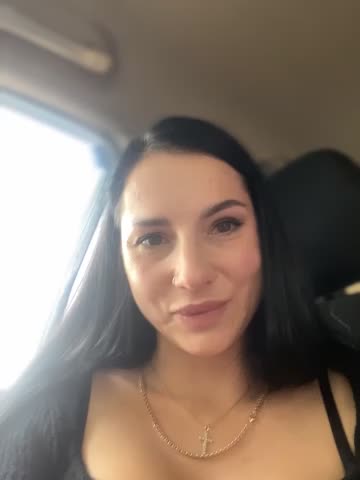 Roxana-Sexy Cam Model Chat October 8, 2025