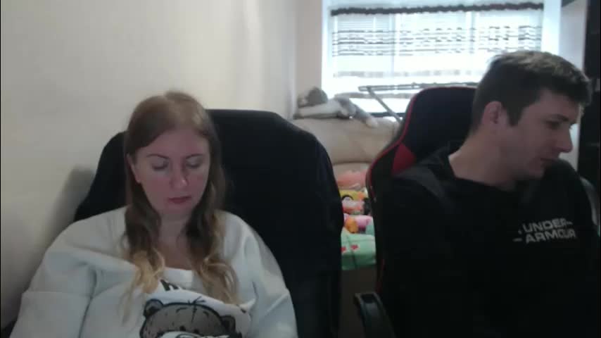 jenisandpeter Cam Model Chat October 8, 2025