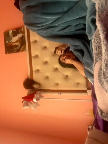 Flossy_Vettie Cam Model Chat October 8, 2025