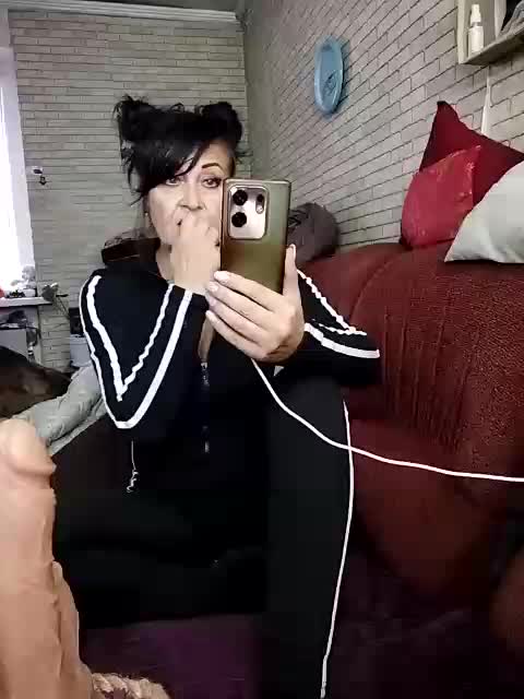 Lina-a-13 Cam Model Chat October 8, 2025