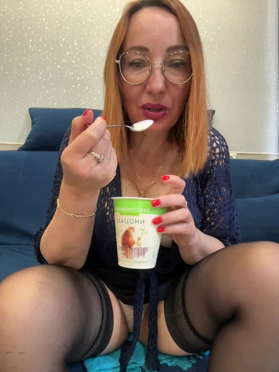 Pink-Lips Cam Model Chat October 8, 2025