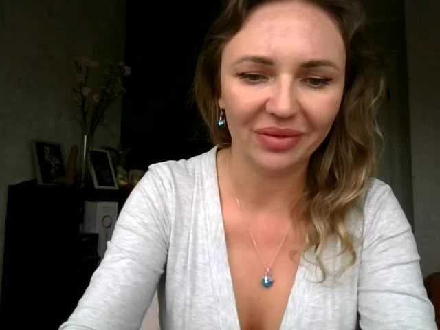 CuteAngelina Cam Model Chat October 8, 2025