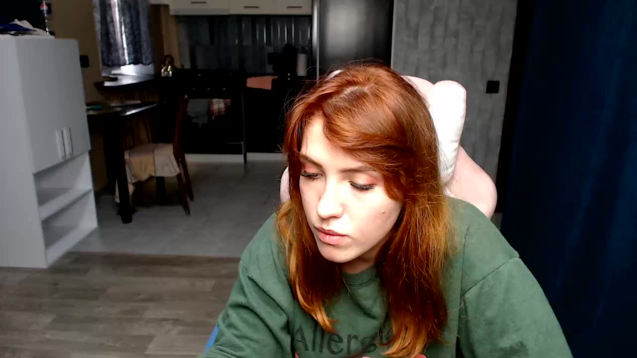 Regimasmile Cam Model Chat October 8, 2025