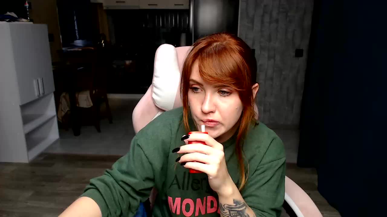 Regimasmile Cam Model Chat October 8, 2025