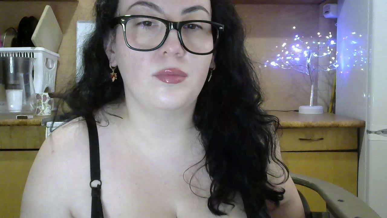 tatianamedi Cam Model Chat October 8, 2025