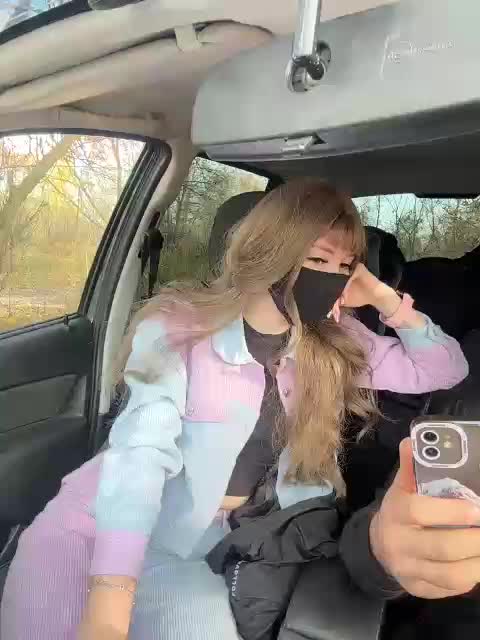 Sun-Moon Cam Model Chat October 8, 2025