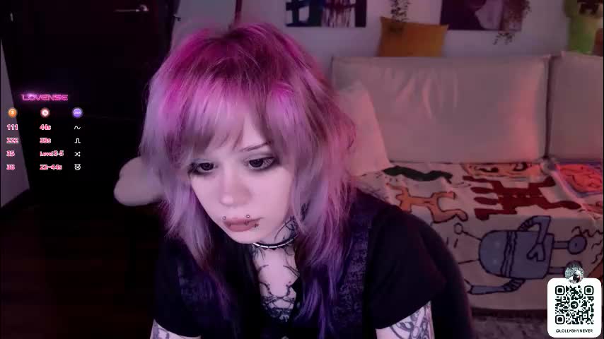 _lollyshy_ Cam Model Chat October 8, 2025