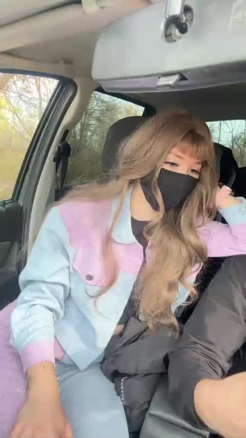 Sun-Moon Cam Model Chat October 8, 2025