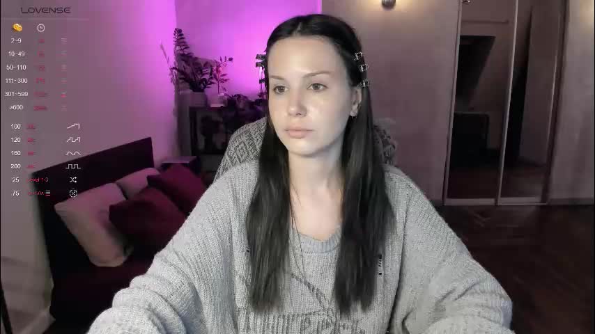 yourher0in Cam Model Chat October 8, 2025