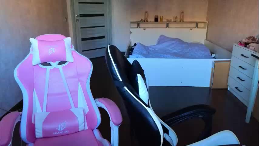 stefany_and_bettany Cam Model Chat October 8, 2025