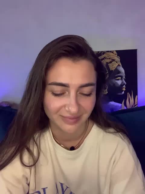 WILDGIRL Cam Model Chat October 8, 2025