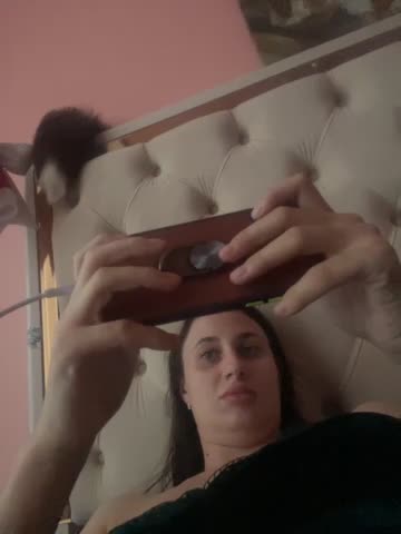 Flossy_Vettie Cam Model Chat October 8, 2025