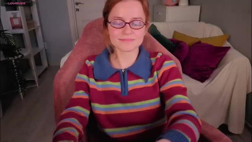 wow_luvng Cam Model Chat October 8, 2025